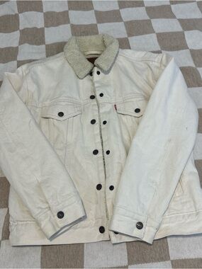 Levi's women’s  Cream Sherpa-Lined Denim Jacket
